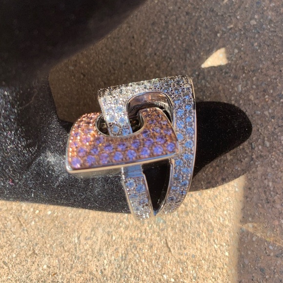 š„REAL COLLECTIBLES PINK & WHITE DIAMOND RINGš„ - Picture 3 of 4